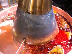 铜锅刷肉-琥珀老六龙虾(四里河店)