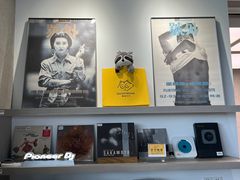 -浣熊唱片店(上海影城店)