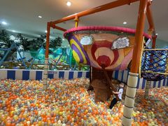 -反斗乐园π·电玩·高空拓展·蹦床(龙华天虹店)