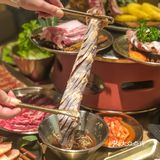 火遍全国的烤肉，终于吃到了…