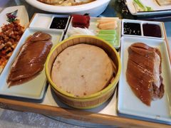 至尊招牌烤鸭-大碗居·烤鸭·鱼头泡饼(天坛东门店)