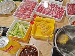 -杨老板·海鲜集市火锅·鲜切牛肉(中防万宝店)