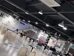 -极限PLAY运动娱乐新世界·团建派对潮玩休闲馆·室内蹦极高空游乐园