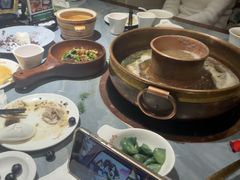 云南特色鲜菌土鸡锅-慢丽江·云南野生菌土鸡锅(付家庄店)