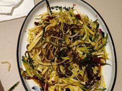 -老码头黑皮肘子锅包肉(赣水路店)