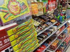 -全家便利店(东体育会路店)