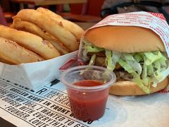 烟熏酱汉堡-FATBURGER 特富客汉堡(外交公寓店)