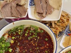 -清真·青瓷香纯汤牛肉面(酒泉路店)