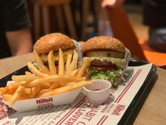 -The Habit Burger Grill 哈比特汉堡(复兴soho店)