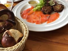 -LENBACH兰巴赫西餐啤酒坊(大连星海广场店)