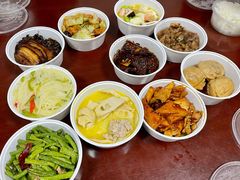 -荟选餐饮徐家汇社区食堂(徐虹北路店)