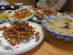 -快乐老家三鲜饺子东北菜(南六中路店)