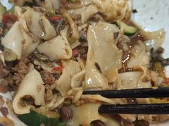 -裕新楼粉面馆·石磨手工粉(四方坪店)