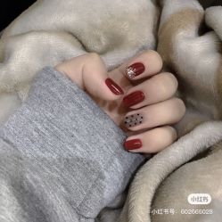 -Pink You美甲洗眉纹绣定制中心