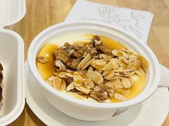 琥珀果仁双皮奶-满记甜品(荟聚购物中心店)