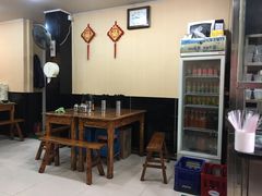 大堂-潘国仙耳光馄饨(黄家阙路店)