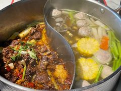 秘制鲜牛腩鸳鸯锅-今日炊牛·潮汕牛肉火锅(华采天地店)