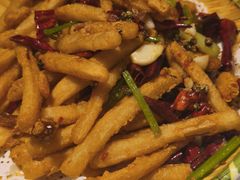 干煸藕条-刘胖子家常菜·蹄花焖藕(江汉路总店)