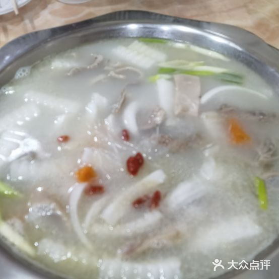 太驰铭羊杂汤锅川菜馆