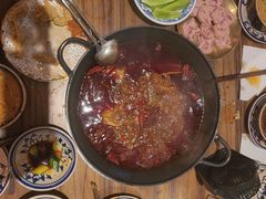 -旧街市鲜货老火锅(大光路店)