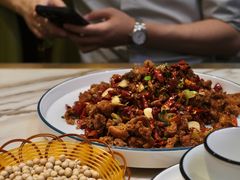 歌乐山辣子鸡-川人川菜馆·小龙虾·鲜虾现做(黄山路店)