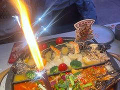 -鸣记脆皮烤鱼·海鲜烤鱼(三八广场店)