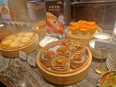 -雍容荟帝王蟹活龙虾展台自助(IFS黑金店)