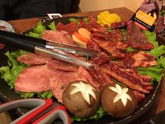-炼火烤肉店