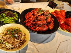 -巴厘龙虾·榜首油焖大虾(音乐学院·沿江酒馆店)