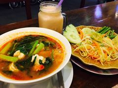 -Dang restaurant (patong phuket)