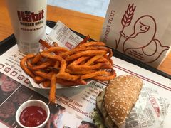 -The Habit Burger Grill 哈比特汉堡(复兴soho店)