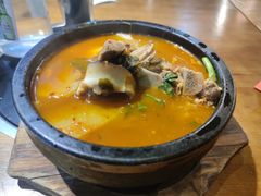 泡菜脊骨锅-包装马车·韩国料理·포장마차