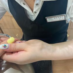 -薇奈尔美甲美睫·科技美肤