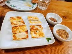 瓦片烤乳饼-一坐一忘云南菜(嘉里中心店)
