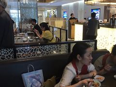 -捞王锅物料理(上海世茂广场店)