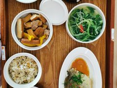 -雪梅月子中心(华侨城店)