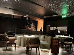 -左庭右院鲜牛肉火锅黑金店(陆家嘴中心店)