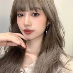 -BULB STUDIO 巴柏明星发型工作室