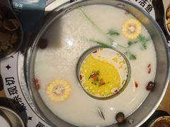 -江小渔鲜鱼火锅(冠亚星城店)