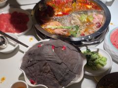-茅草房·河畔园林火锅