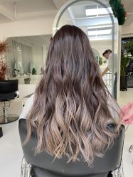 -Hello Lady发型设计