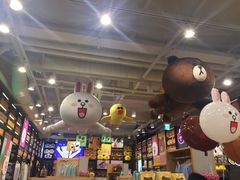 -LINE FRIENDS Garosu-gil Flagship Store