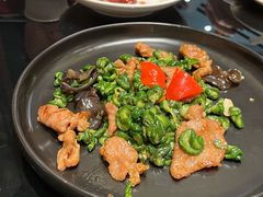 小脆瓜炒雪花猪肉-闽和南(深圳万象城店)