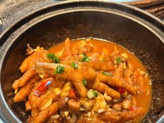 香辣虎皮凤爪-坛宗剁椒鱼头(河西王府井店)