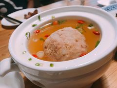 狮子头-東舍食唐精品陕菜馆