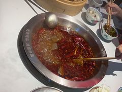 -卤校长重庆火锅(国兴店)