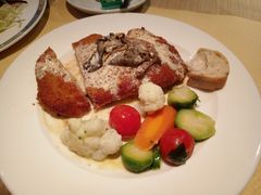 -ResTaurAnt S'ZWILLING Stuebel