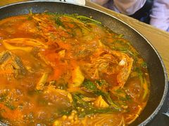 土豆排骨火锅-喇喇排骨火锅·传统韩式脊骨汤(望京西园总店)