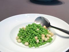 鸡头米拌小蜜豆-新荣记(南京西路店)