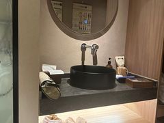 -灸春堂·艾灸·痛症·整脊连锁(之江银泰店)